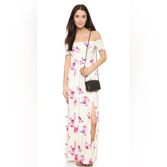 Off shoulder maxi dress by MINKPINK - Picture 4 of 5